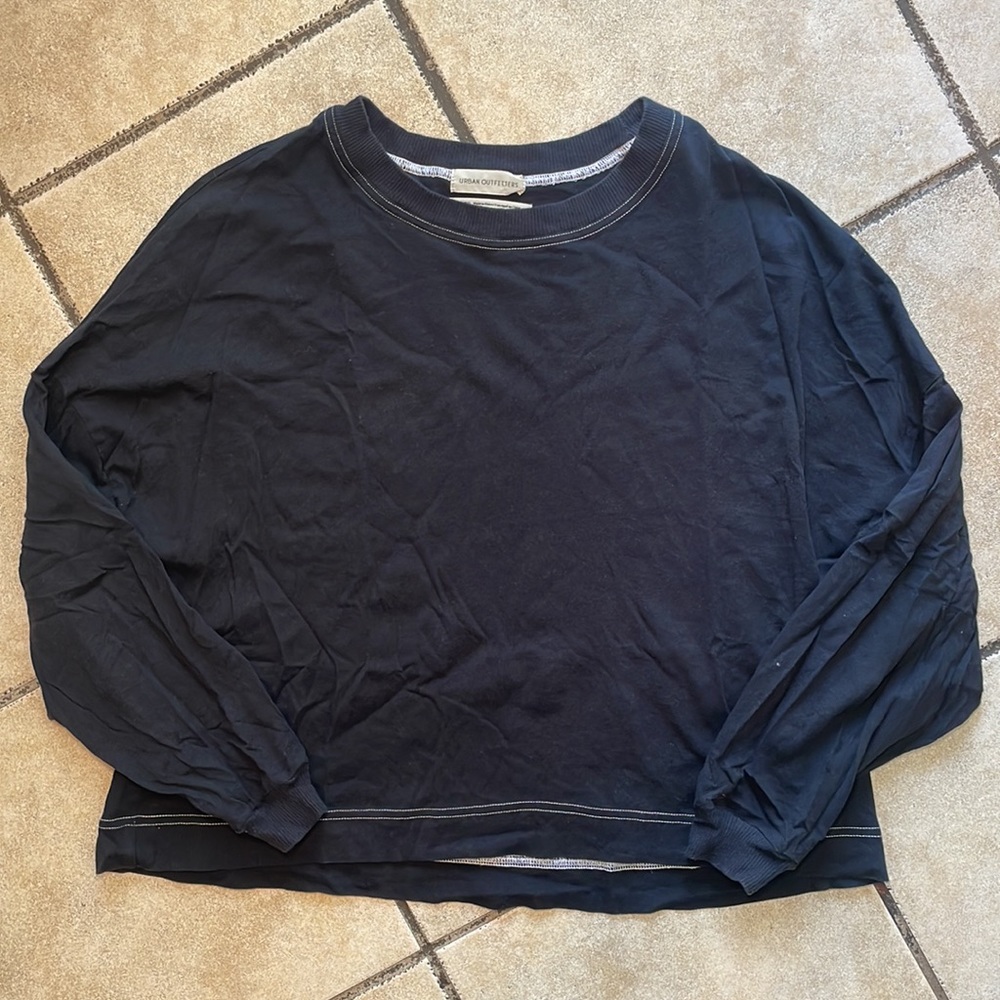 URBAN OUTFITTERS | Navy Dolman Long Sleeve Boxy Top with White Stitching